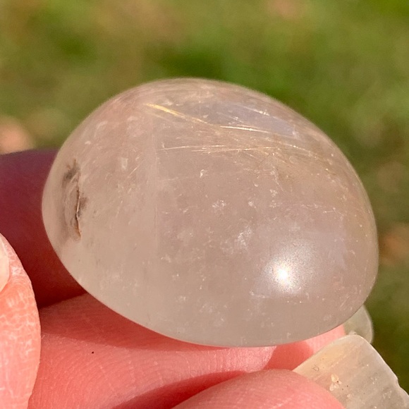 Genuine 402.00 Cts Golden Rutile Quartz Cabochon Lot - Picture 13 of 17